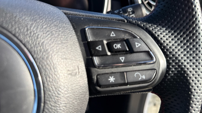 MG HS 1.5 T-GDI PHEV SE 5dr Auto Hatchback